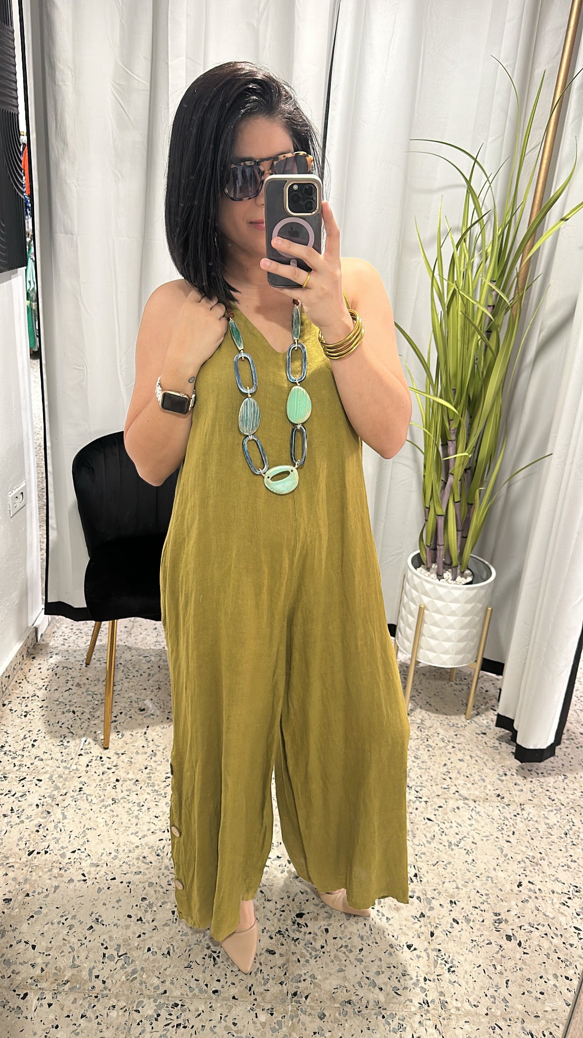 Side buttons linen jumpsuit
