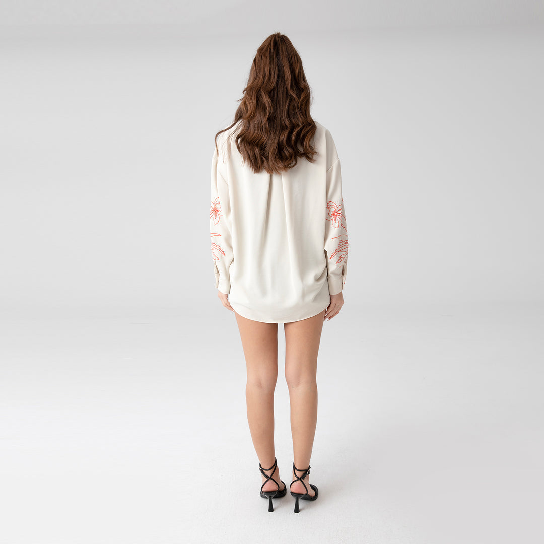 Drop shoulder embroidery oversized form shirt