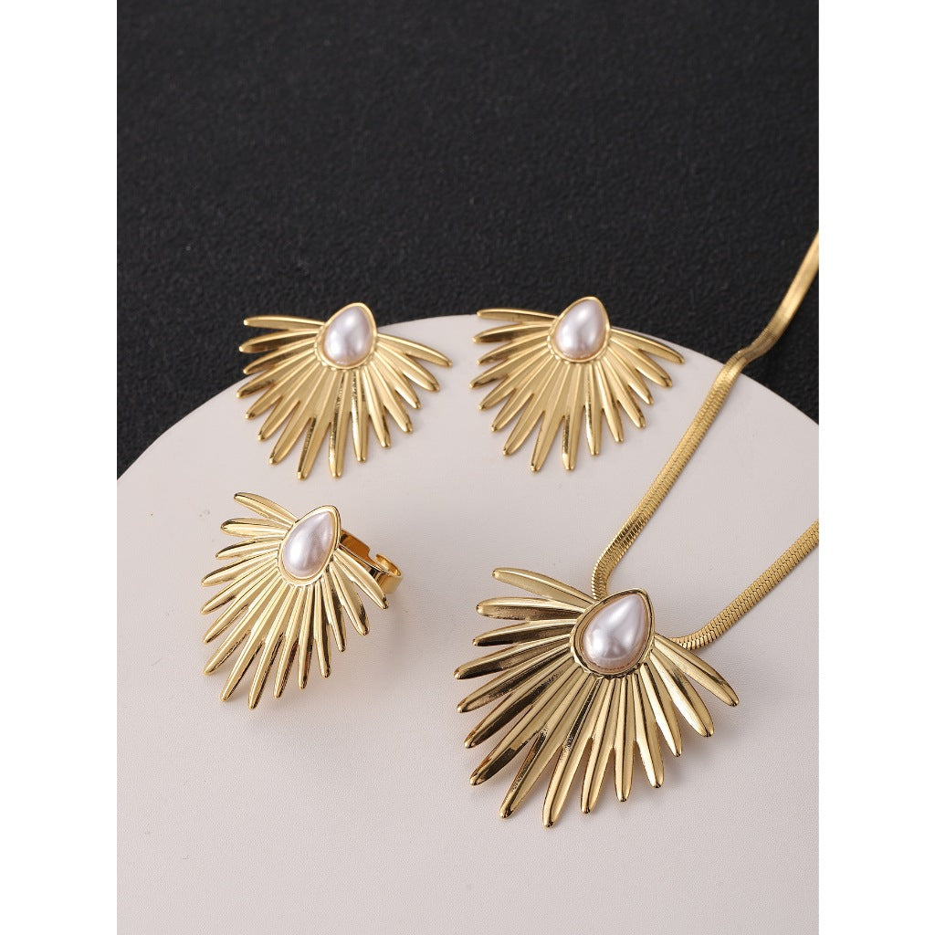 Necklace, earrings, ring gold pearl set