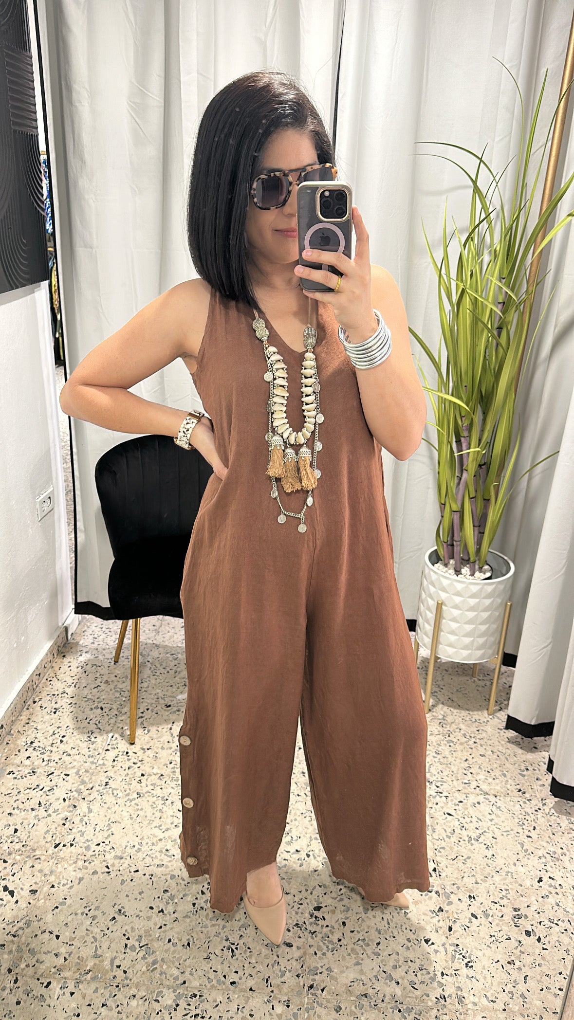 Side buttons linen jumpsuit