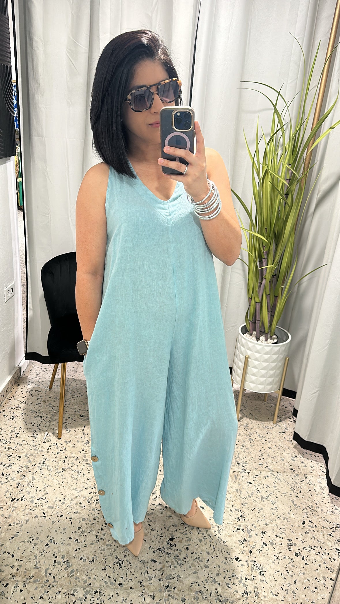 Side buttons linen jumpsuit