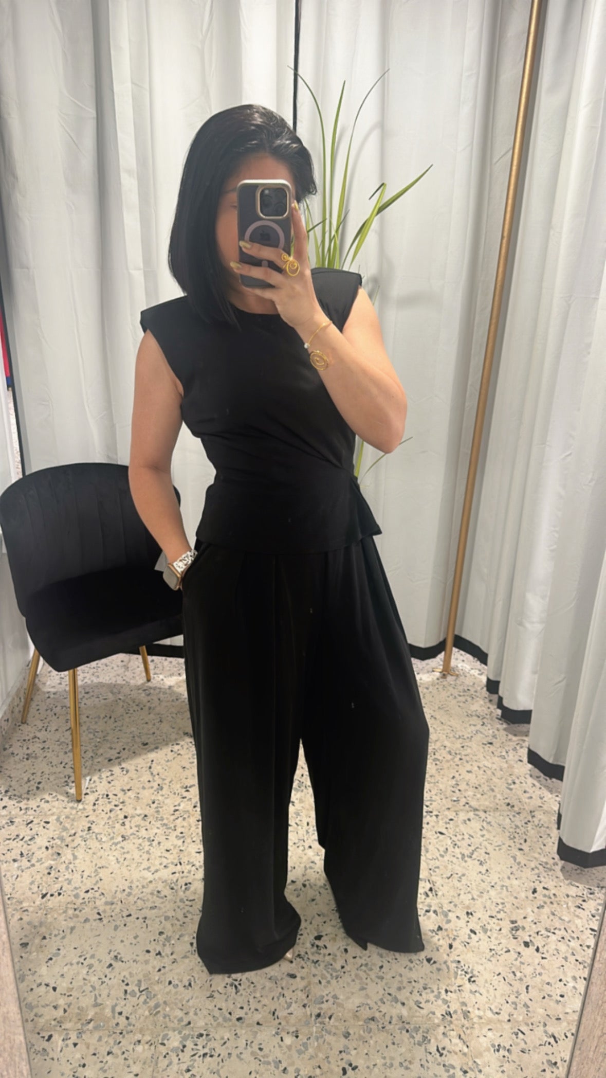 Black set