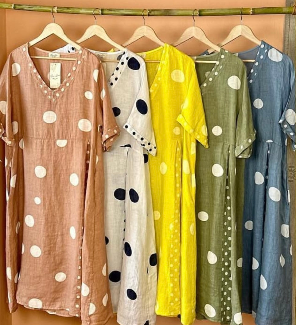 Polkadots linen dress