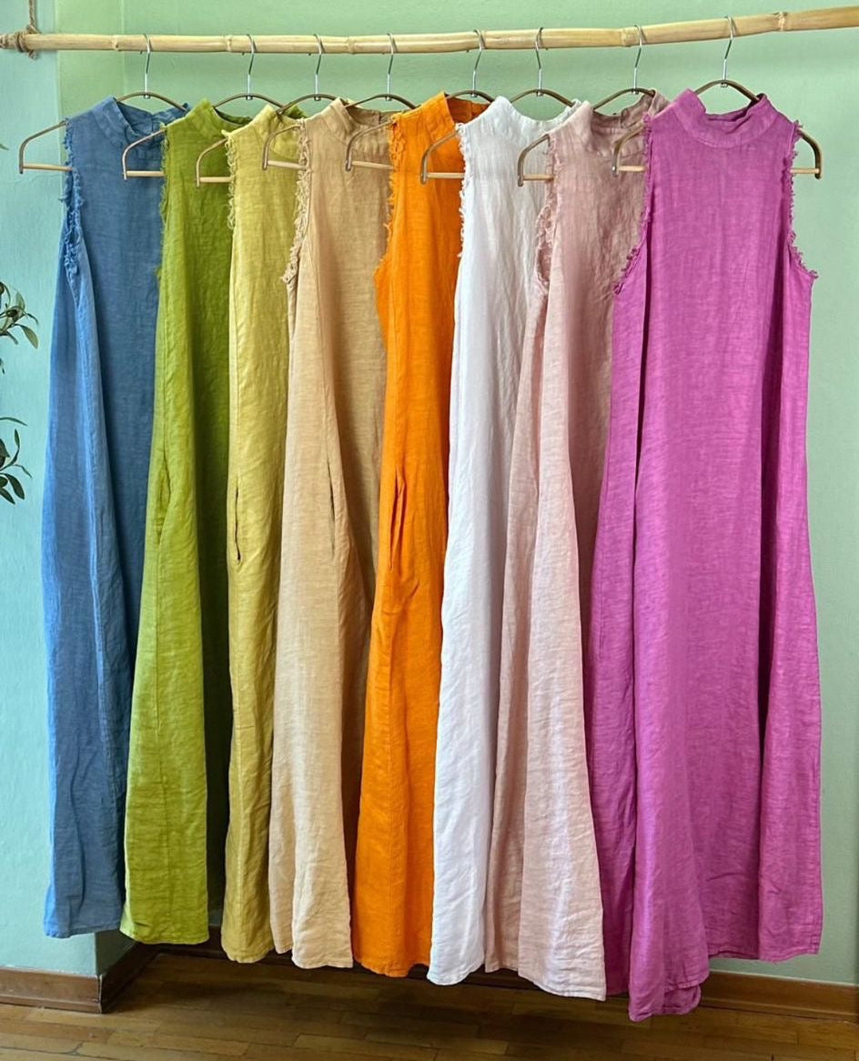 Turtle neck linen dress