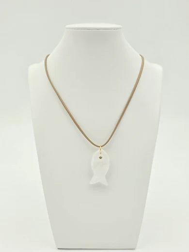 ADJUSTABLE CORD NECKLACE WITH FISH PENDANT