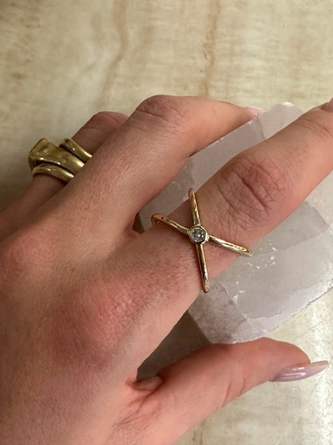 Solitaire x ring