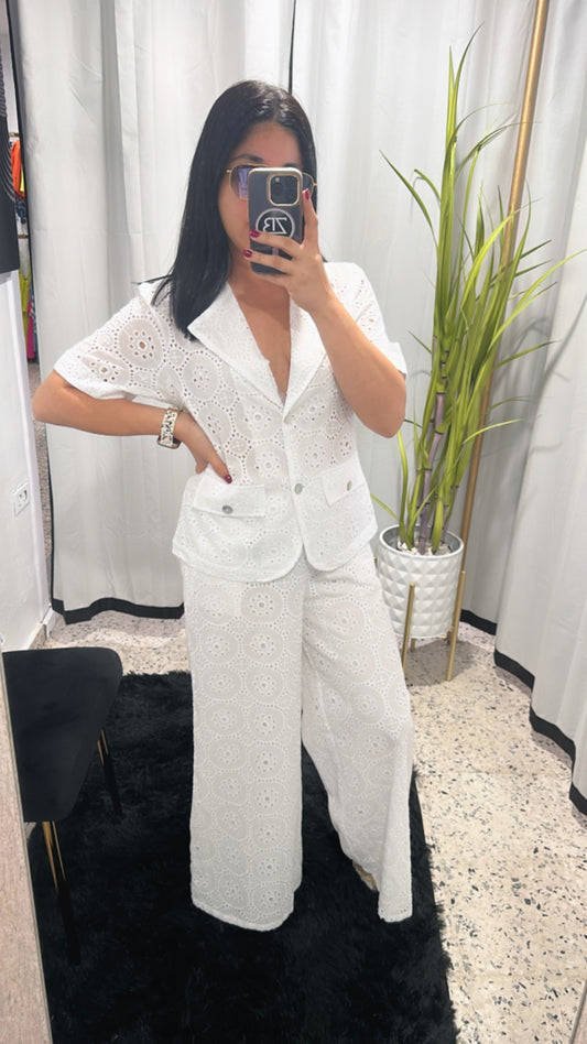 Eyelet Vest