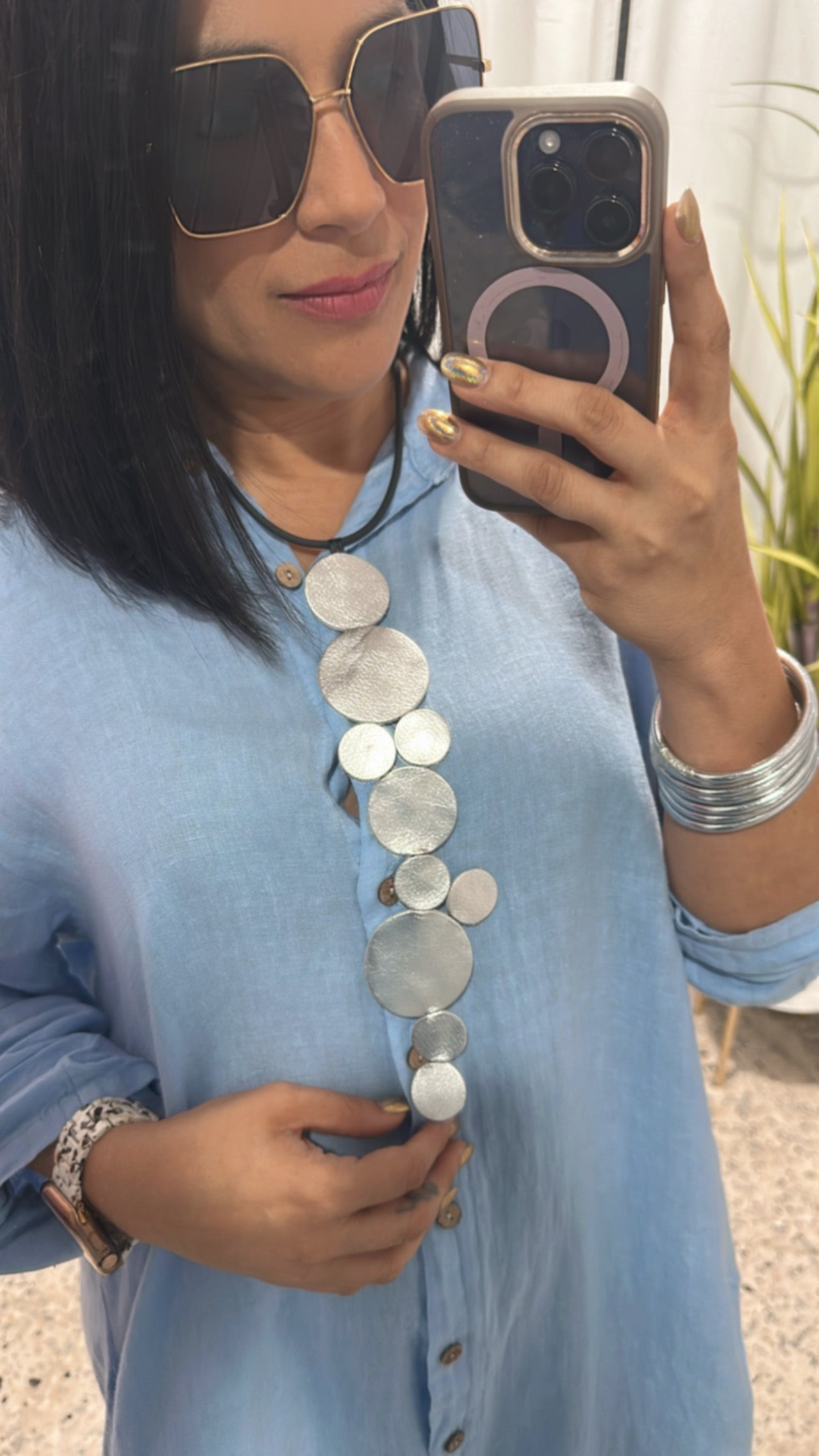 Silver and gold dots