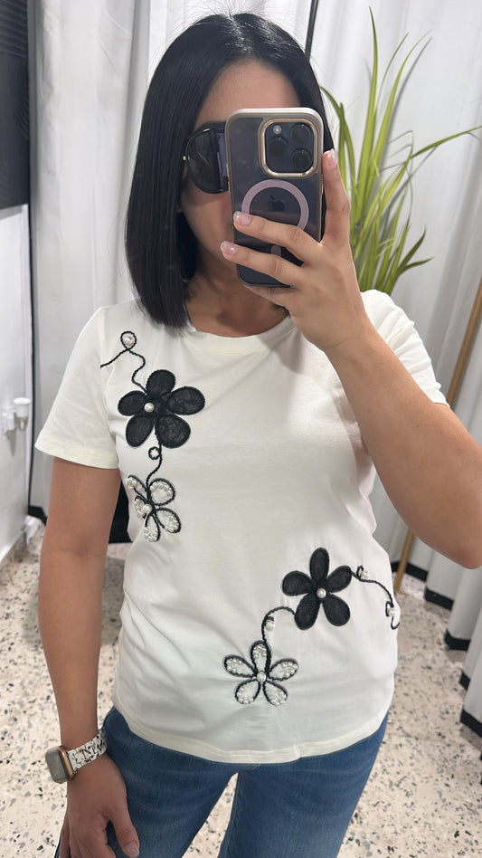 Black flowers with pearls